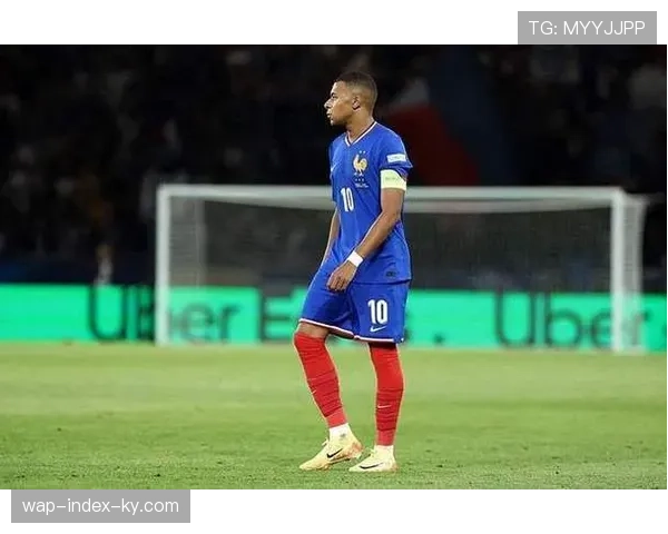 法国队天赋溢出但存更衣室变数 姆巴佩领衔豪华锋线攻防均衡